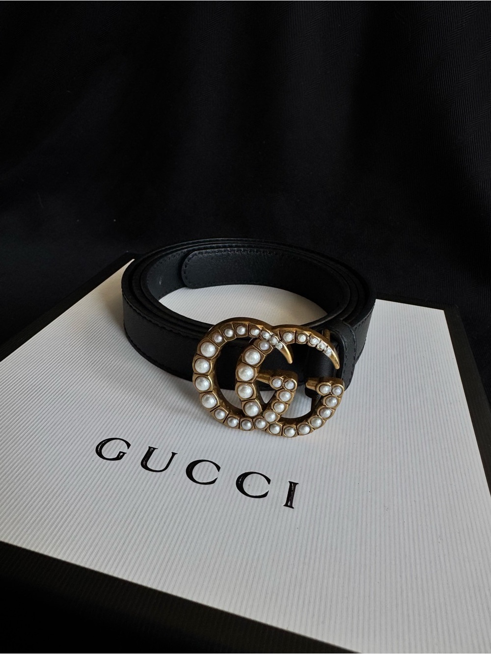 Gucci Black Leather Belt with Gold Double G Pearl Buckle 42 inch length - Picture 6 of 10